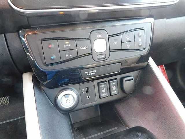 Nissan LEAF EV Tekna 40kWh