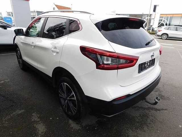 Nissan Qashqai 1.3 DIG-T N-Connecta  3 JAAR WAARBORG White