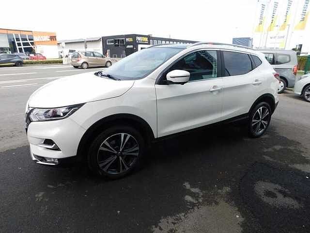 Nissan Qashqai 1.3 DIG-T N-Connecta  3 JAAR WAARBORG White