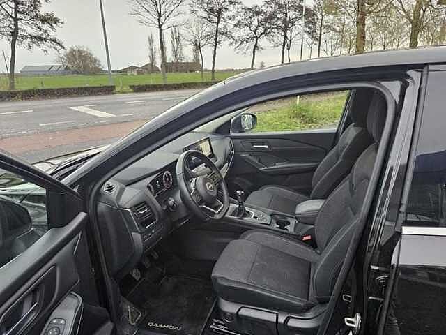 Nissan Qashqai 1.3 Mild-Hybrid N-Connecta  5 JAAR WAARBORG Black