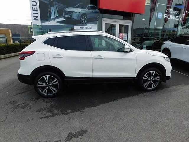 Nissan Qashqai 1.3 DIG-T N-Connecta  3 JAAR WAARBORG White