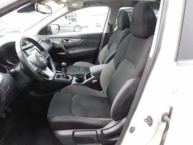 Nissan Qashqai 1.3 DIG-T N-Connecta  3 JAAR WAARBORG White