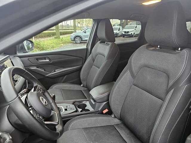 Nissan Qashqai 1.3 Mild-Hybrid N-Connecta  5 JAAR WAARBORG Black