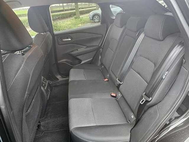 Nissan Qashqai 1.3 Mild-Hybrid N-Connecta  5 JAAR WAARBORG Black
