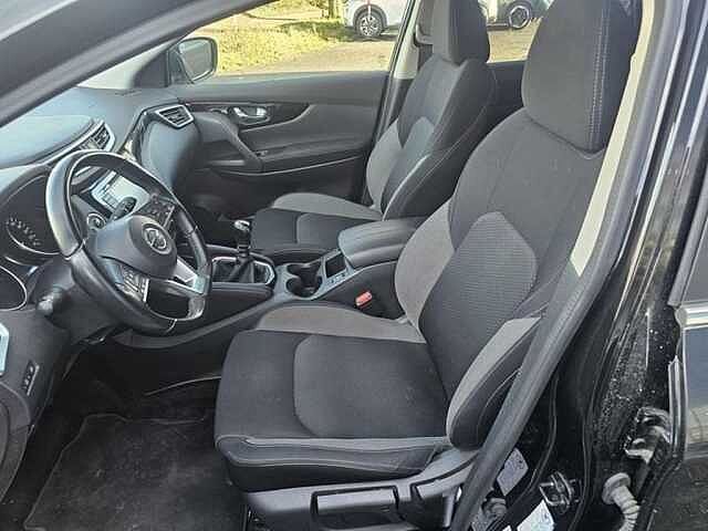 Nissan Qashqai N-Connecta  1.3    5 JAAR WAARBORG Black