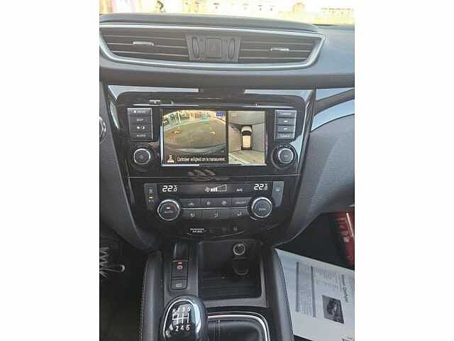 Nissan Qashqai N-Connecta  1.3    5 JAAR WAARBORG Black