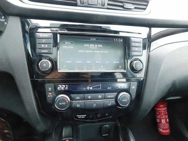 Nissan Qashqai 1.3 DIG-T URBAN EDITION  5 JAAR WAARBORG Anthracite