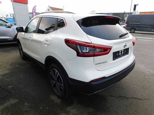 Nissan Qashqai 1.3 DIG-T N-Connecta  3 JAAR WAARBORG White