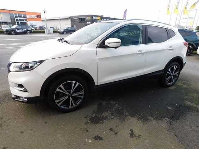 Nissan Qashqai 1.3 DIG-T N-Connecta  3 JAAR WAARBORG White