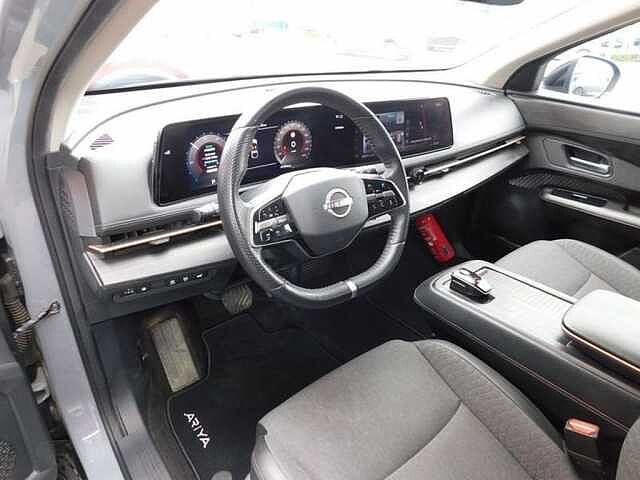 Nissan ARIYA 63 kWh Advance Grey