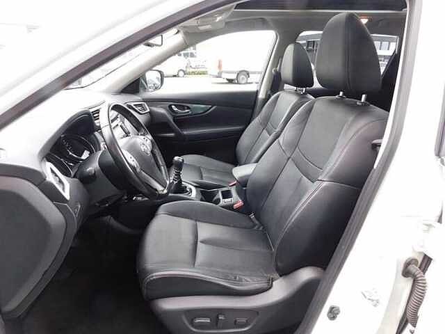 Nissan X-Trail 1.6 DIG-T Tekna  86000 KM