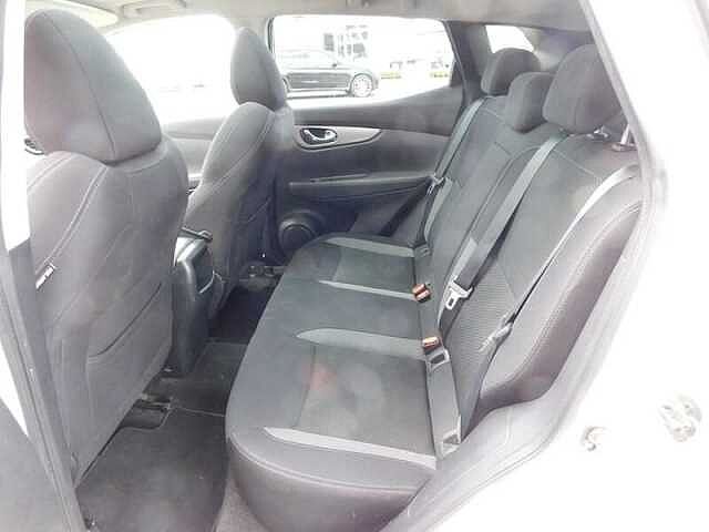 Nissan Qashqai 1.3 DIG-T N-Connecta 3 JAAR WAARBORG White