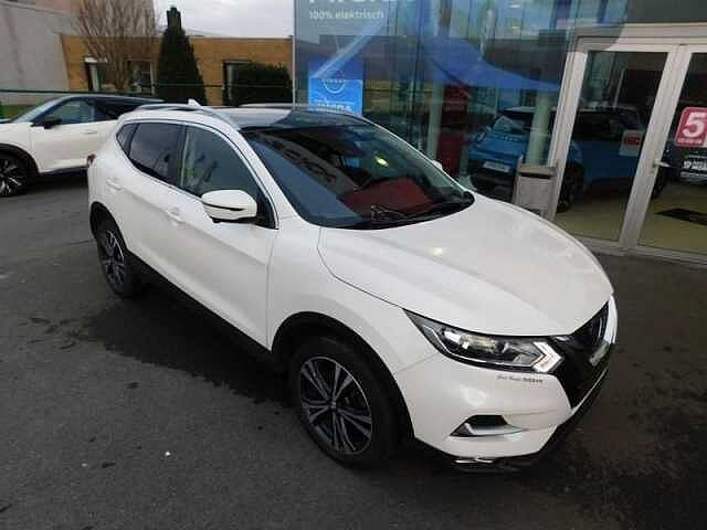 Nissan Qashqai 1.3 DIG-T N-Connecta 3 JAAR WAARBORG White