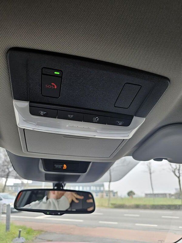 Nissan Qashqai e-POWER N-Connecta  HYBRIDE 1.5  7 JAAR WAARBORG Red