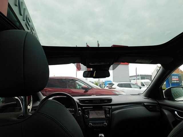 Nissan Qashqai 1.3 DIG-T N-TEC  5 JAAR WAARBORG White