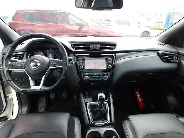Nissan Qashqai 1.3 DIG-T N-TEC  5 JAAR WAARBORG White