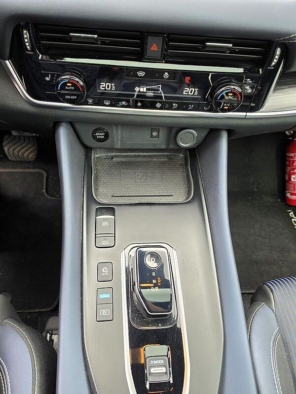 Nissan Qashqai 1.5 e-POWER Tekna 32000 KM 8 JAAR WAARBORG Black