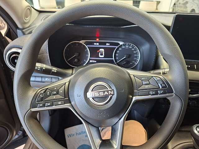 Nissan Juke Acenta look pack Gris