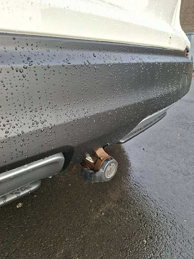 Nissan Qashqai Qashqai 1.3 DIG-T N-Connecta nacr&eacute;