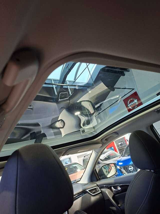 Nissan Qashqai Qashqai 1.3 DIG-T N-Connecta nacr&eacute;