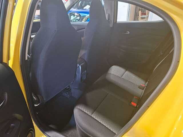Nissan Juke Juke 1.0 DIG-T Acenta Geel