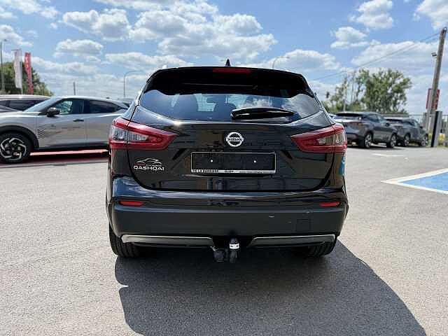 Nissan Qashqai Qashqai 1.3 DIG-T N-Connecta Noir