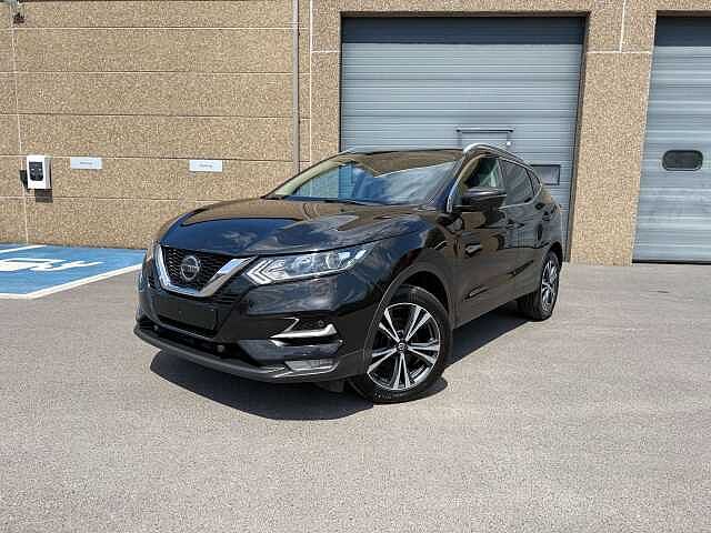 Nissan Qashqai Qashqai 1.3 DIG-T N-Connecta Noir