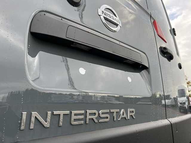 Nissan Interstar CREW VAN 5+1 DCI 150 M/T N-CONNECTA 3.5T Urban Grey