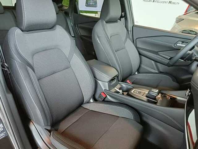 Nissan Qashqai MILD-HYBRID 158 XTRONIC N-CONNECTA 2WD Dark Grey