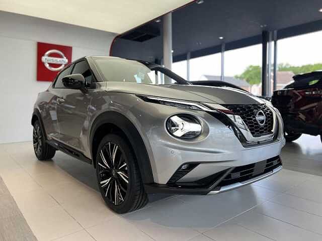 Nissan Juke DIG-T 114 DCT N-DESIGN Platinum Silver / Enigma Black N-Design