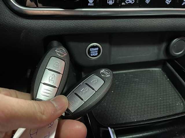 Nissan Qashqai Connect + Design Pack Blanc