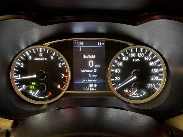 Nissan Micra Kiiro Grijs