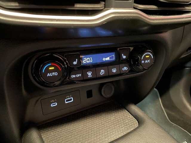 Nissan Juke Acenta + Comfort pack Grijs