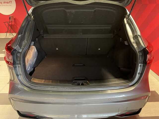 Nissan Qashqai N-Tec Grijs