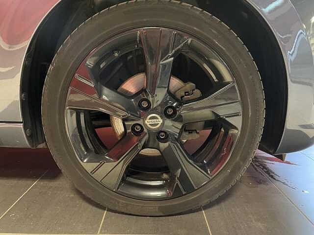 Nissan Micra Kiiro Grijs