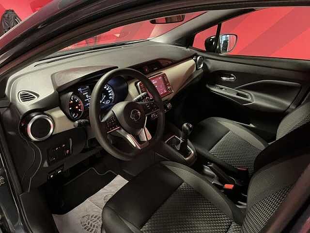 Nissan Micra Kiiro Grijs