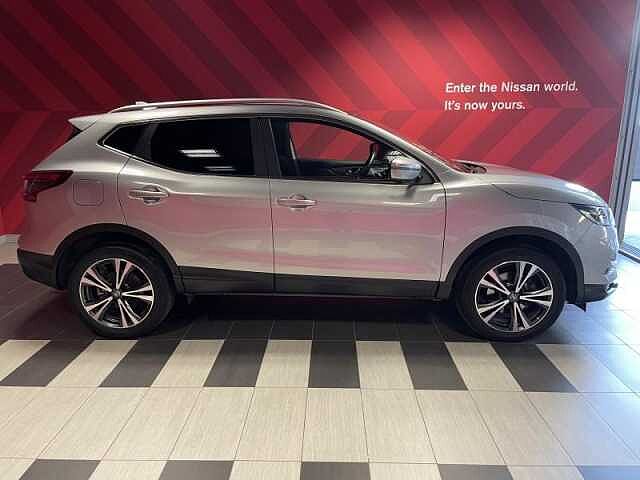 Nissan Qashqai N-Connecta + Design Pack