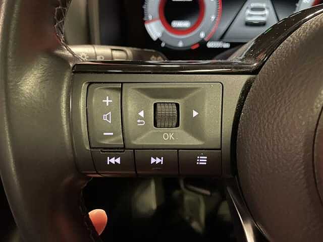 Nissan Qashqai Connect + Design Pack Blanc