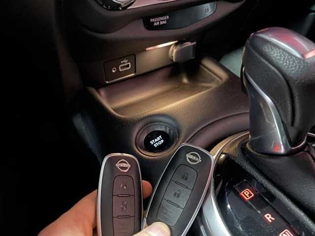 Nissan Juke N-Design Enigma Black Grijs