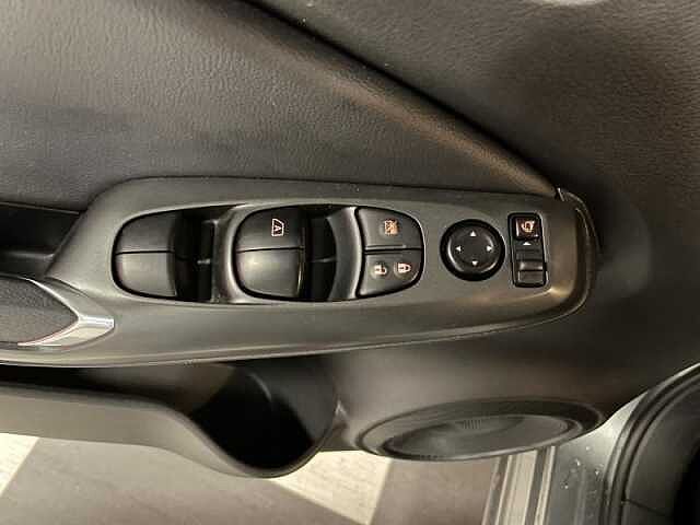 Nissan Juke Acenta + Comfort pack Grijs