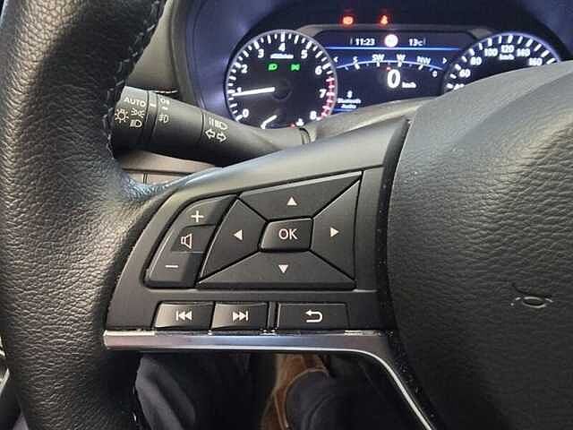 Nissan Juke //N-DESIGN / DIG-T 114//// Grey