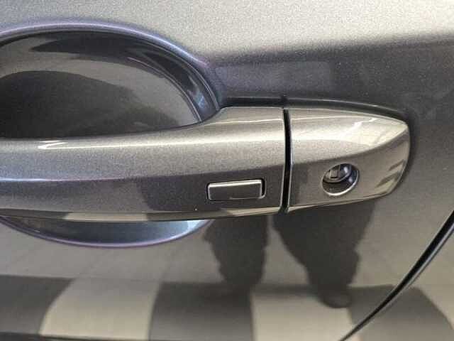 Nissan Juke //N-DESIGN / DIG-T 114//// Grey