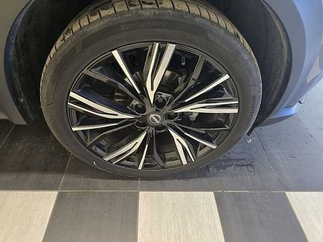 Nissan Juke //N-DESIGN / DIG-T 114//// Grey