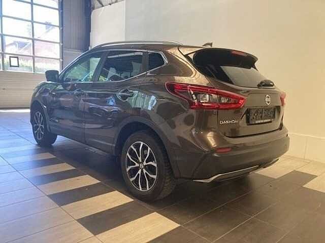 Nissan Qashqai 1.6 BENZINE N-CONNECTA 6MT,  incl. extra set winterbanden op alu velg Brown