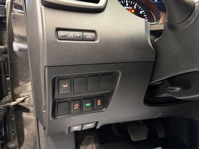 Nissan Qashqai DIG-T Tekna Benzine Automaat Full Option Black