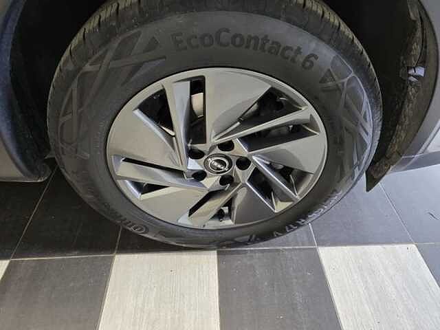 Nissan Qashqai Mild-Hybrid//Connect Pack//360&deg;//Garantie tot 5/2035 Grey