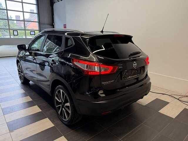 Nissan Qashqai DIG-T Tekna Benzine Automaat Full Option Black