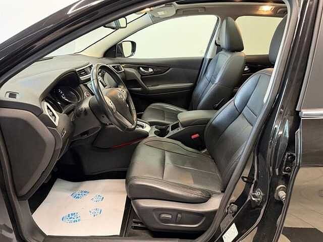Nissan Qashqai DIG-T Tekna Benzine Automaat Full Option Black