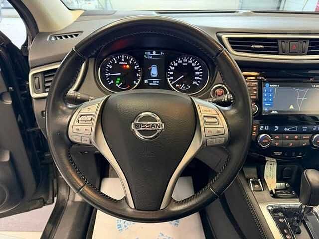 Nissan Qashqai DIG-T Tekna Benzine Automaat Full Option Black