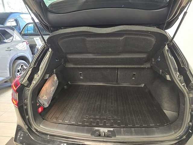 Nissan Qashqai DIG-T Tekna PLUS Xtronic//Bose//360&deg;//Leer//